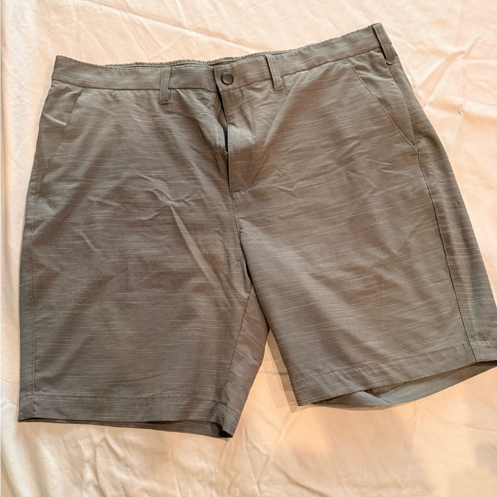 APT. 9 Men’s Flat Front Shorts Size 38 Khaki and Gray Lot of 3